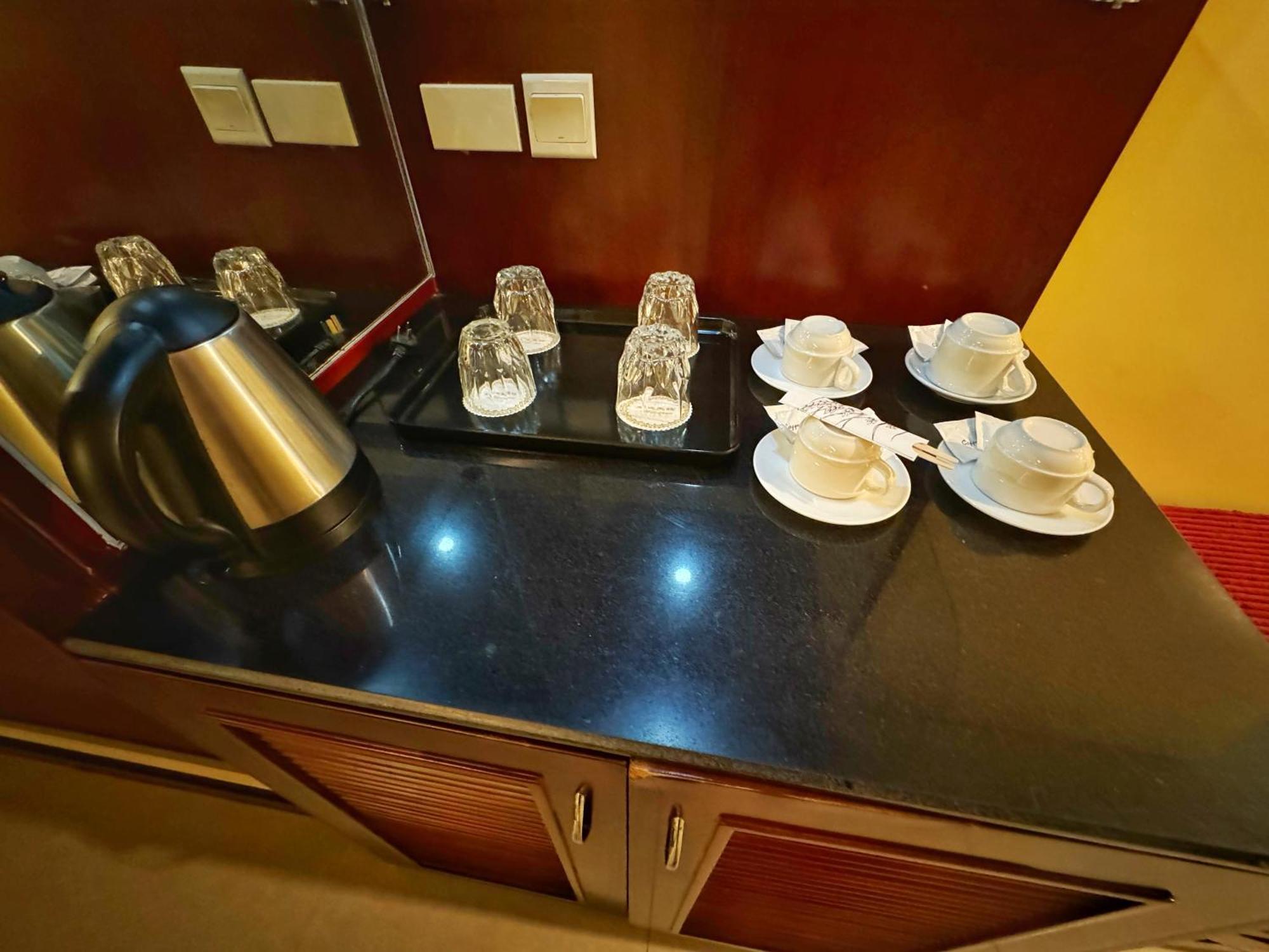 Golden Phoenix Hotel Boracay Manoc-Manoc ภายนอก รูปภาพ