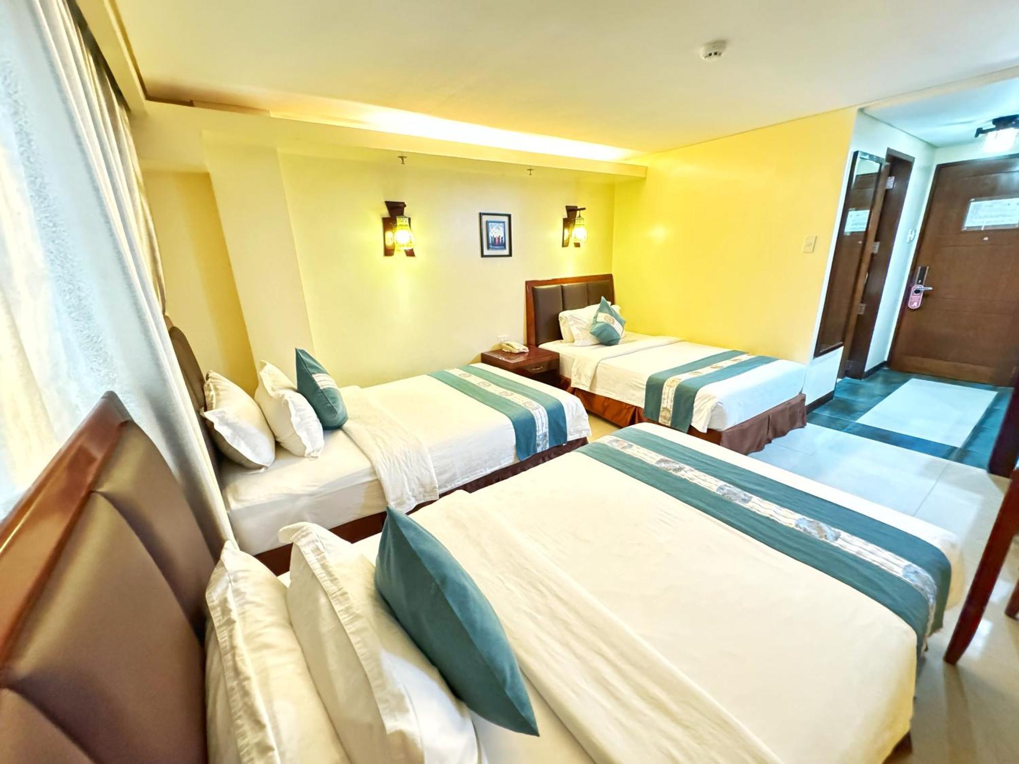 Golden Phoenix Hotel Boracay Manoc-Manoc ภายนอก รูปภาพ