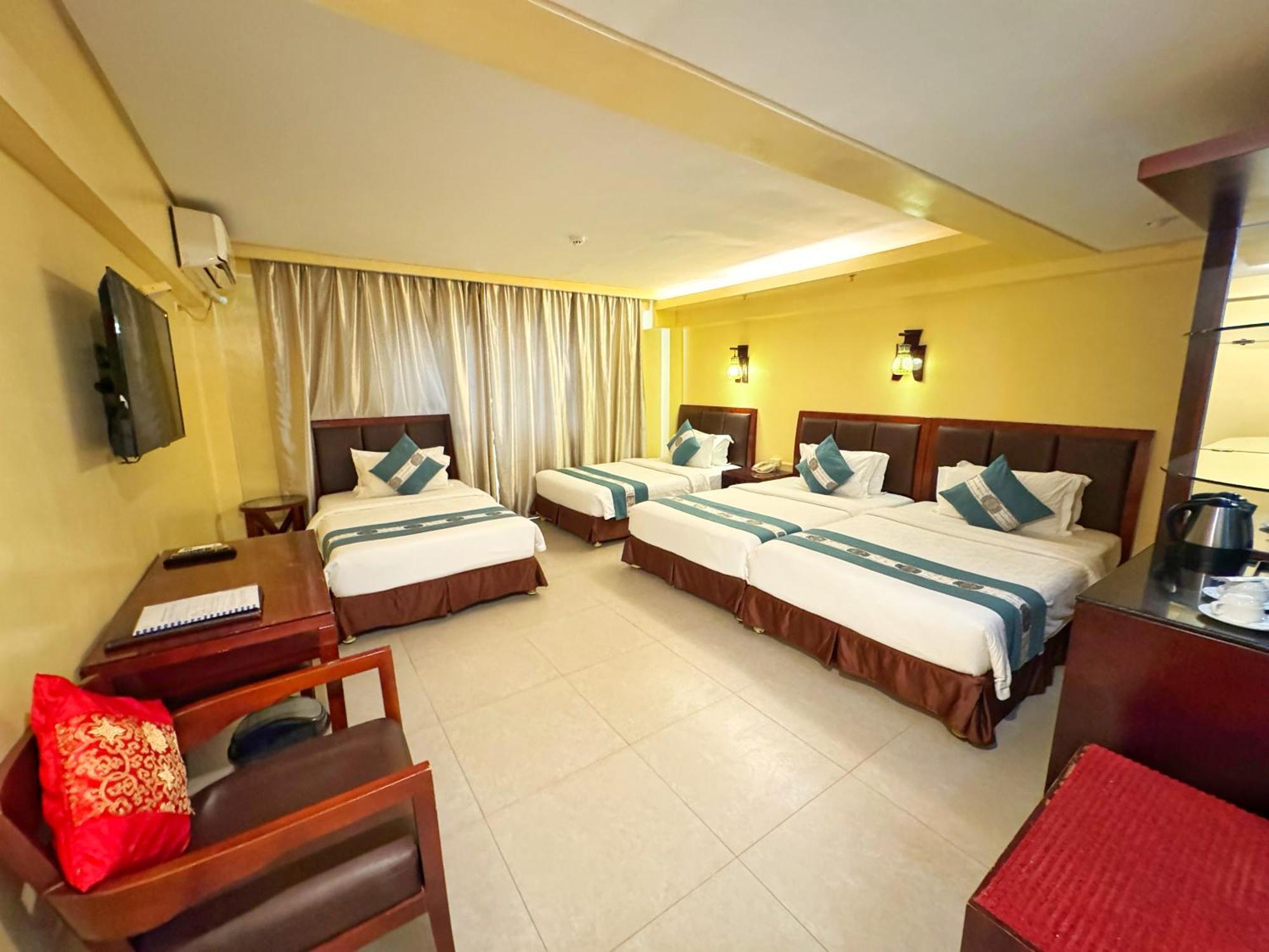 Golden Phoenix Hotel Boracay Manoc-Manoc ภายนอก รูปภาพ