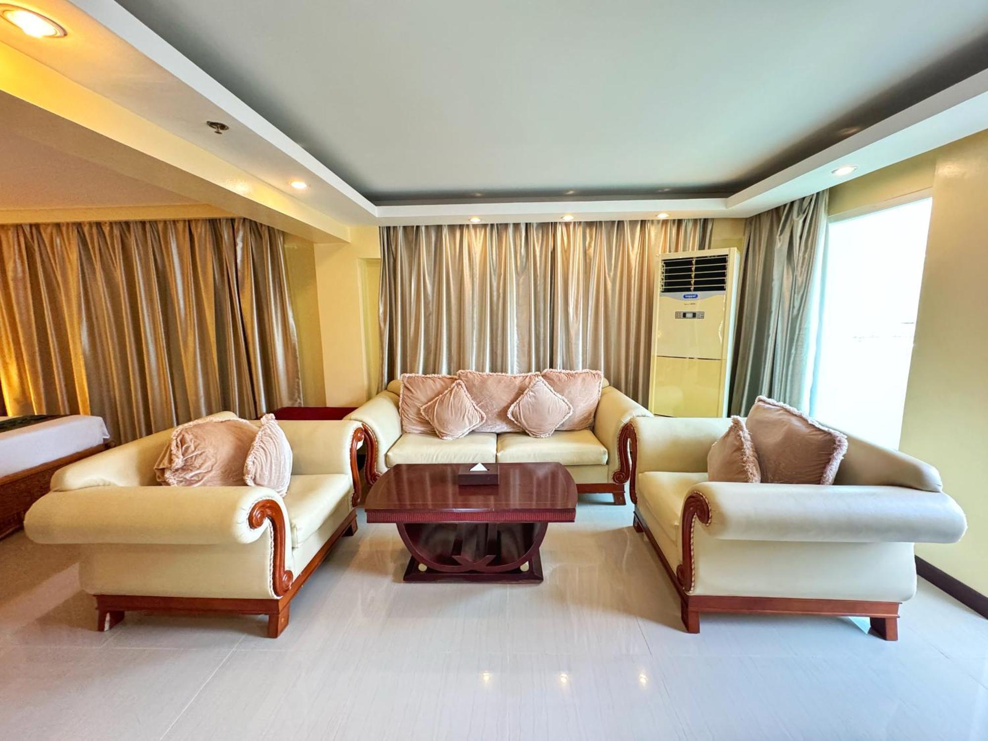 Golden Phoenix Hotel Boracay Manoc-Manoc ภายนอก รูปภาพ