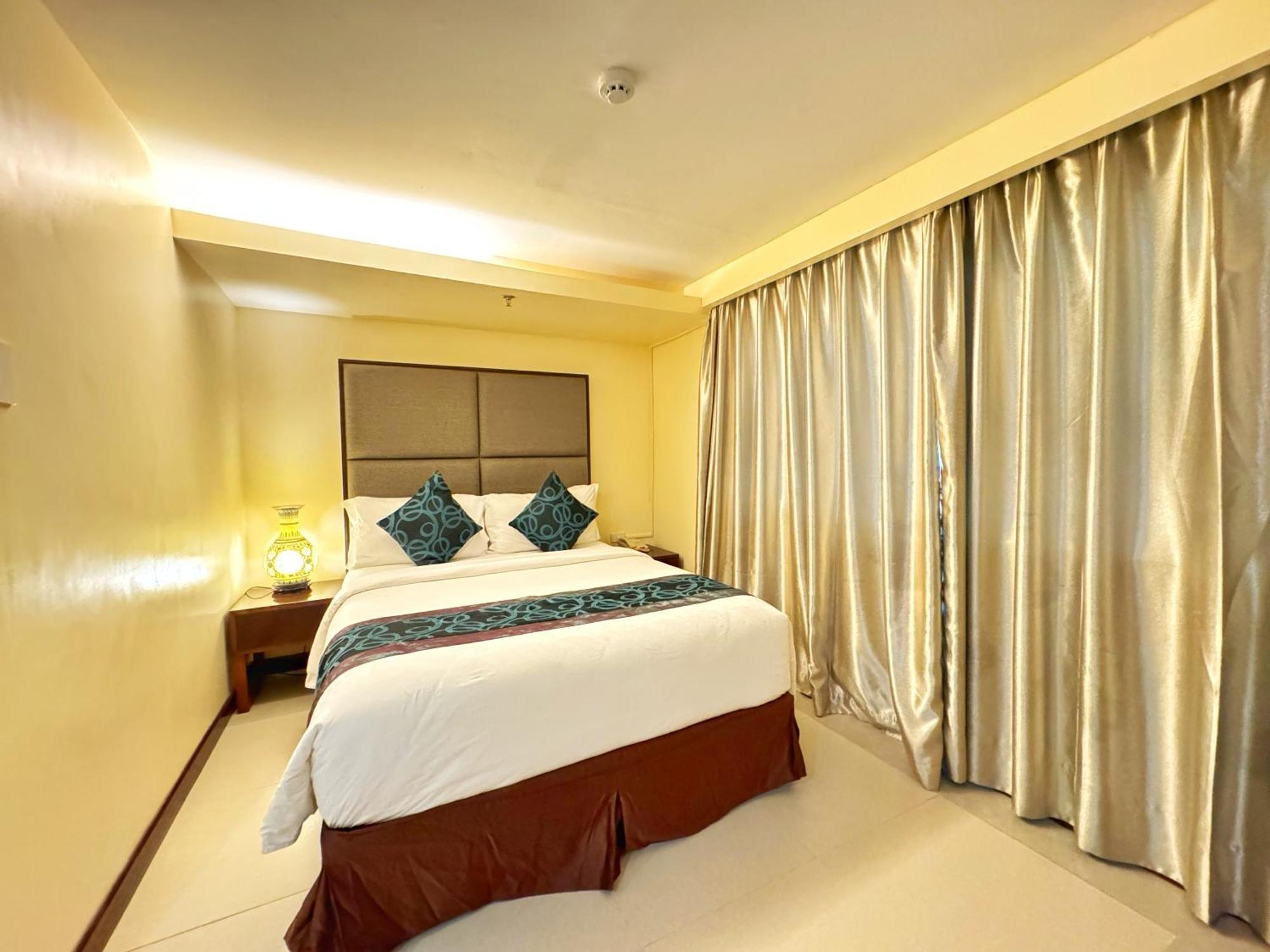 Golden Phoenix Hotel Boracay Manoc-Manoc ภายนอก รูปภาพ