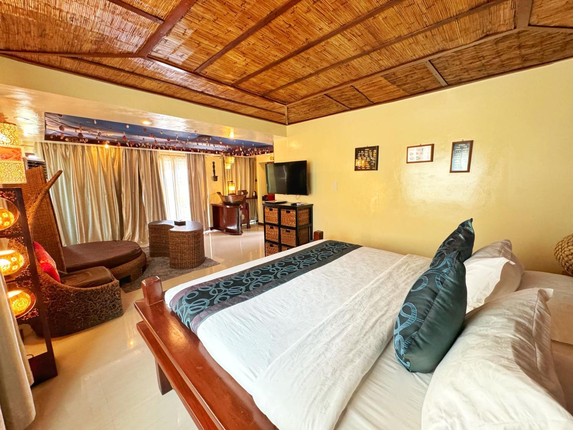 Golden Phoenix Hotel Boracay Manoc-Manoc ภายนอก รูปภาพ