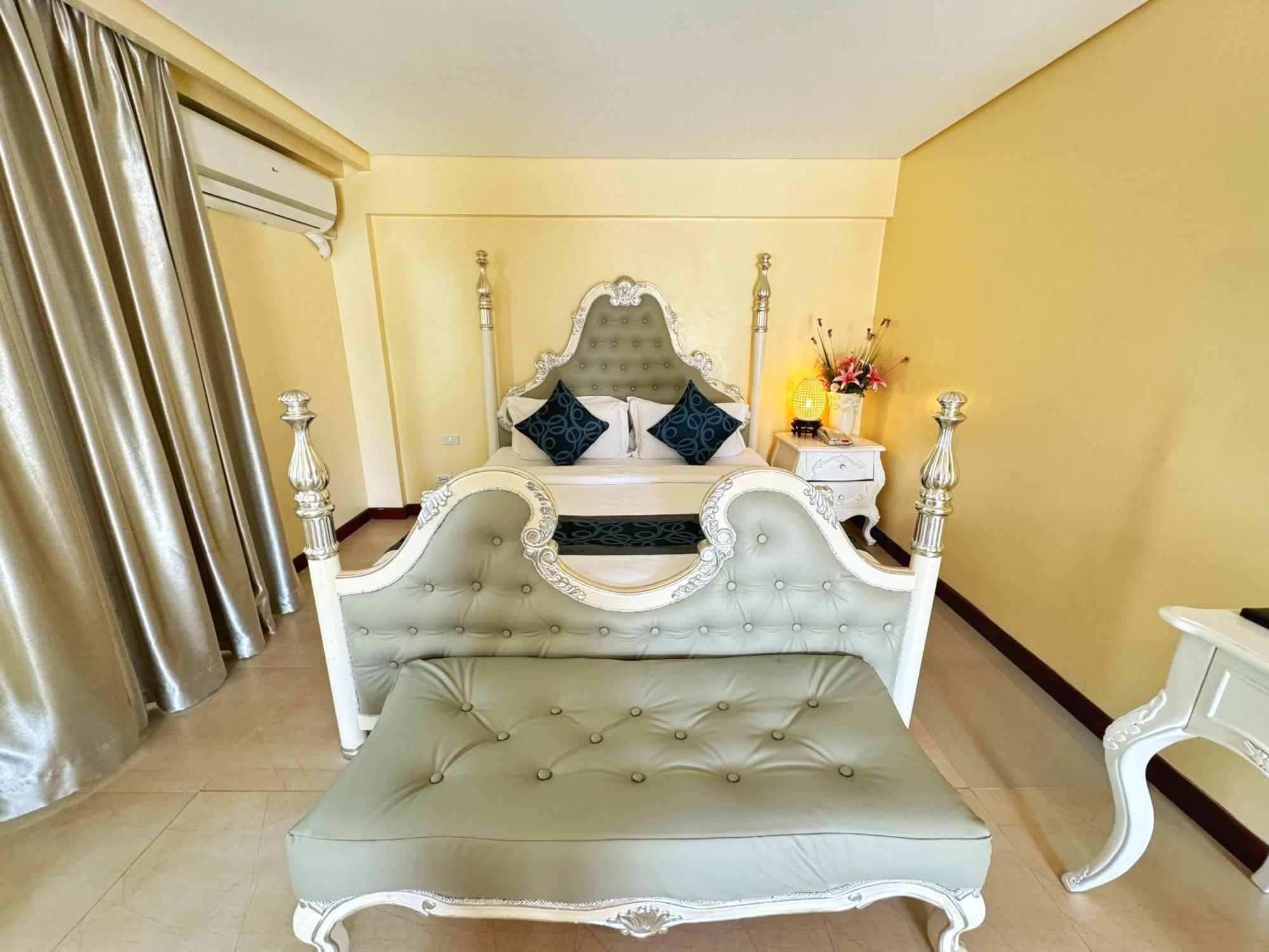 Golden Phoenix Hotel Boracay Manoc-Manoc ภายนอก รูปภาพ