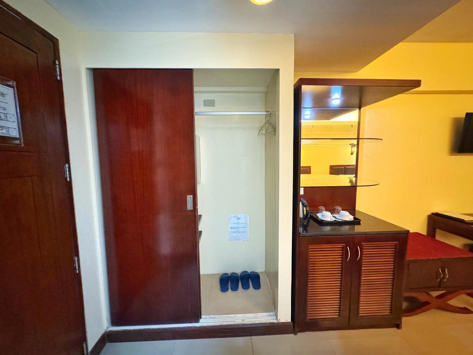 Golden Phoenix Hotel Boracay Manoc-Manoc ภายนอก รูปภาพ